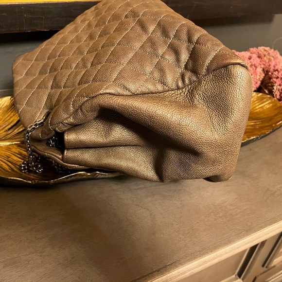 CHANEL BEAUTIFUL VINTAGE BAG - Picture 8 of 10